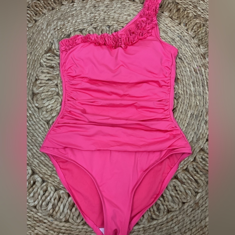 Kenneth Cole New York Pink One Shoulder Ruffle Edge One Piece Size Medium - Picture 2 of 9